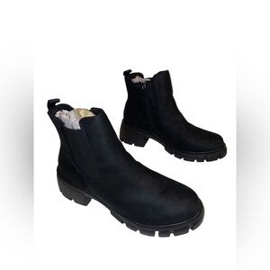 Very G Zoe Chunky Platform Heeled‎ Ankle Booties Women 11M Slip-On Outdoor NEW